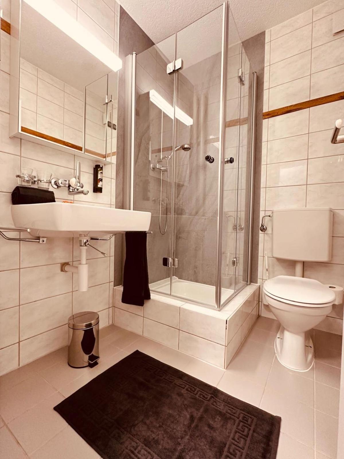 Business Hotel Riverside Duggingen Luaran gambar