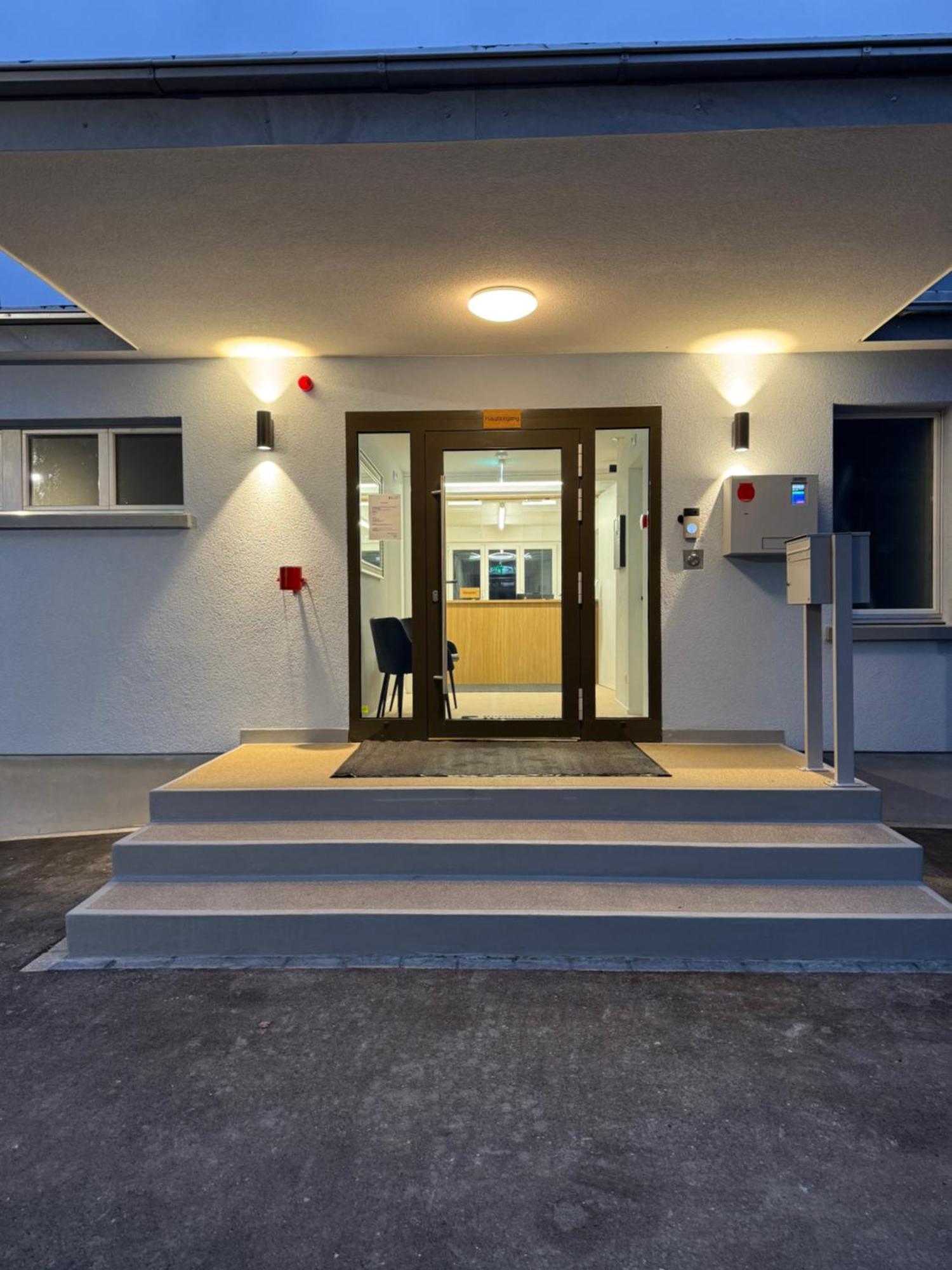 Business Hotel Riverside Duggingen Luaran gambar